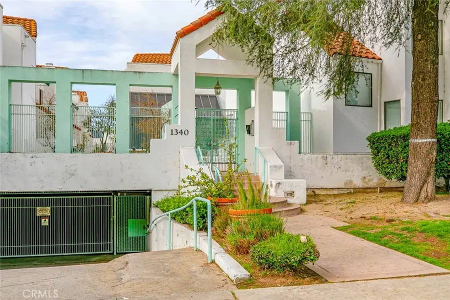 1340 Glenwood Road #4, Glendale, CA 91201 - #2