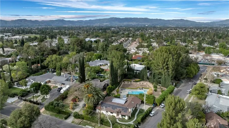 6013 Lubao, Woodland Hills, CA 91367 - #3