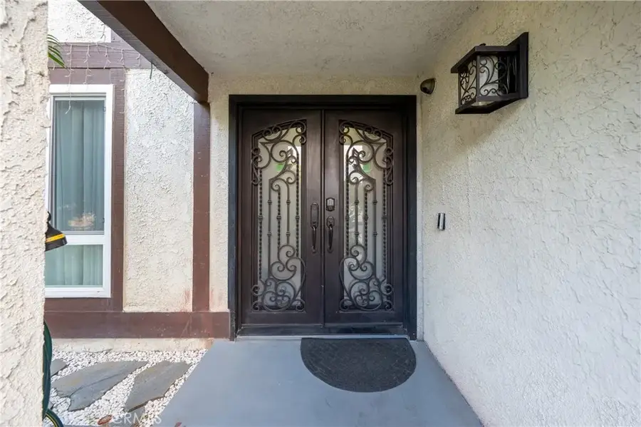 20138 Elkwood Street, Winnetka, CA 91306 - #2