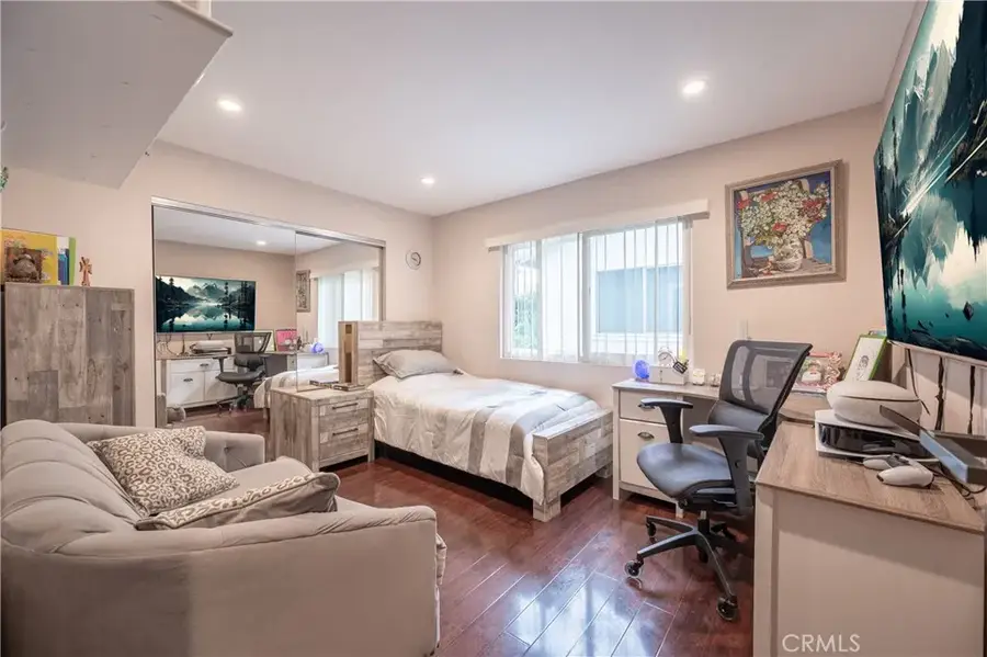 20138 Elkwood Street, Winnetka, CA 91306 - #3