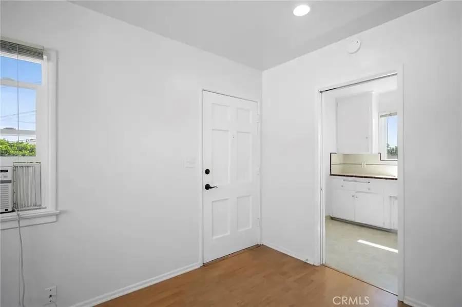 656 W Glenoaks Boulevard, Glendale, CA 91202 - #3