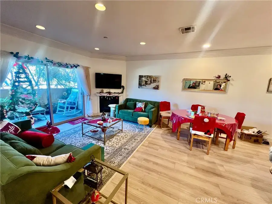 1515 Grismer Avenue #102, Burbank, CA 91504 - #3