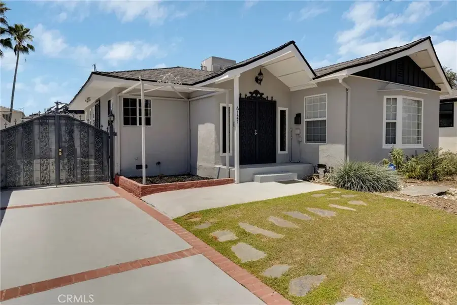 6127 Denny, North Hollywood, CA 91606 - #2