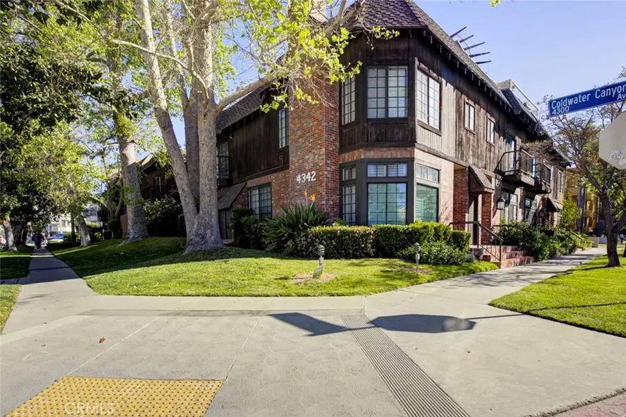 4342 Coldwater Canyon #3, Studio City, CA 91604 - #2