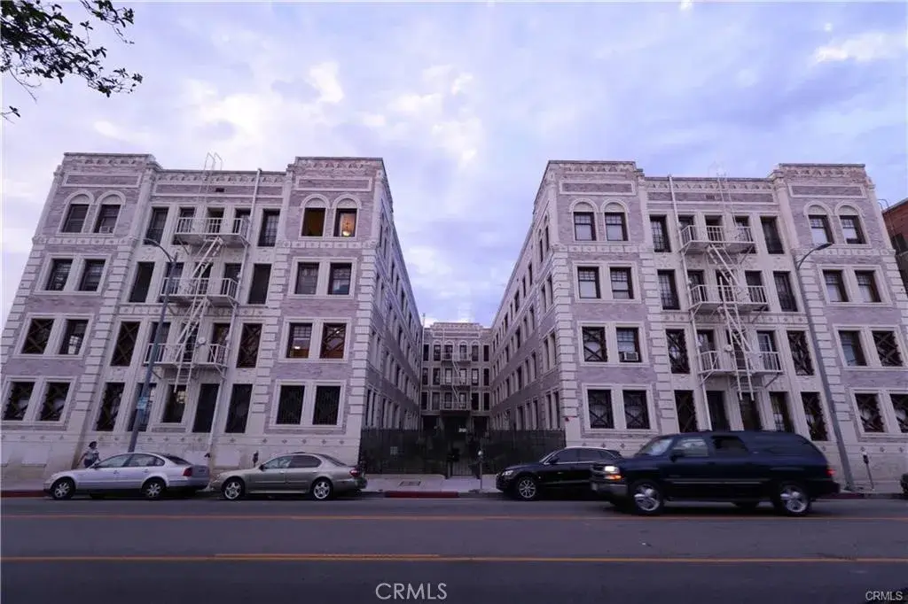 2121 James M Wood Boulevard #221, Los Angeles, CA 90006 - #1