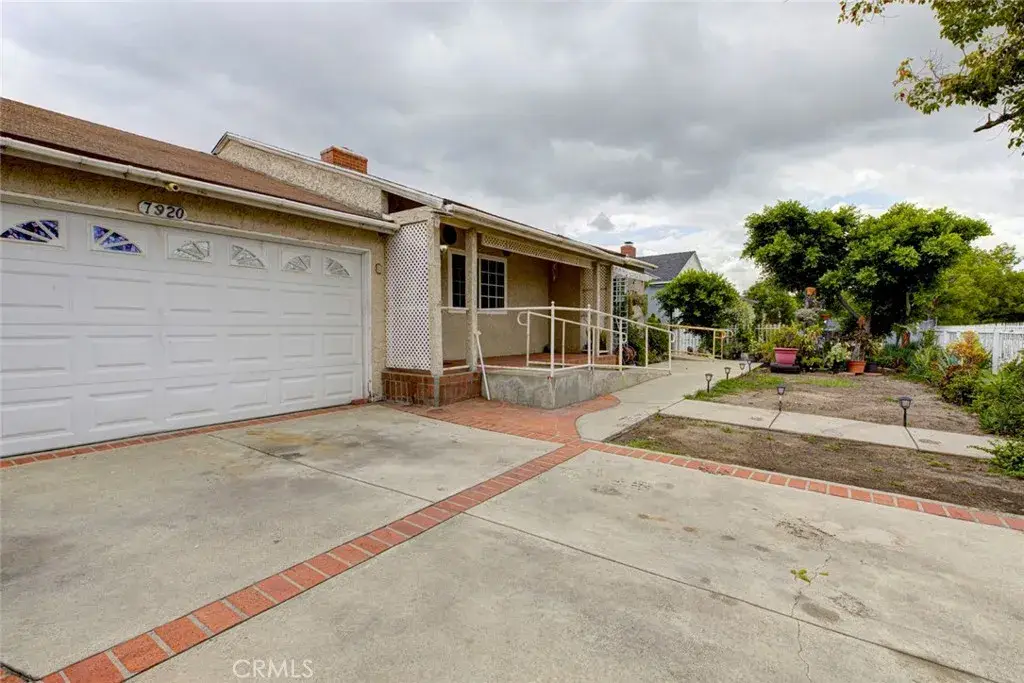 7920 Riverton Avenue, Sun Valley, CA 91352 - #1