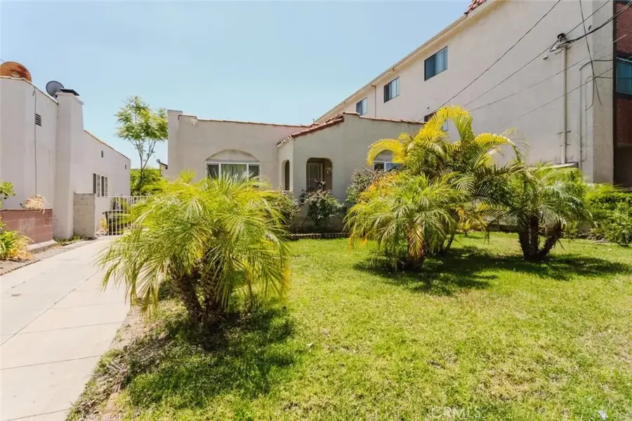 826 E Lomita Avenue, Glendale, CA 91205 - #2