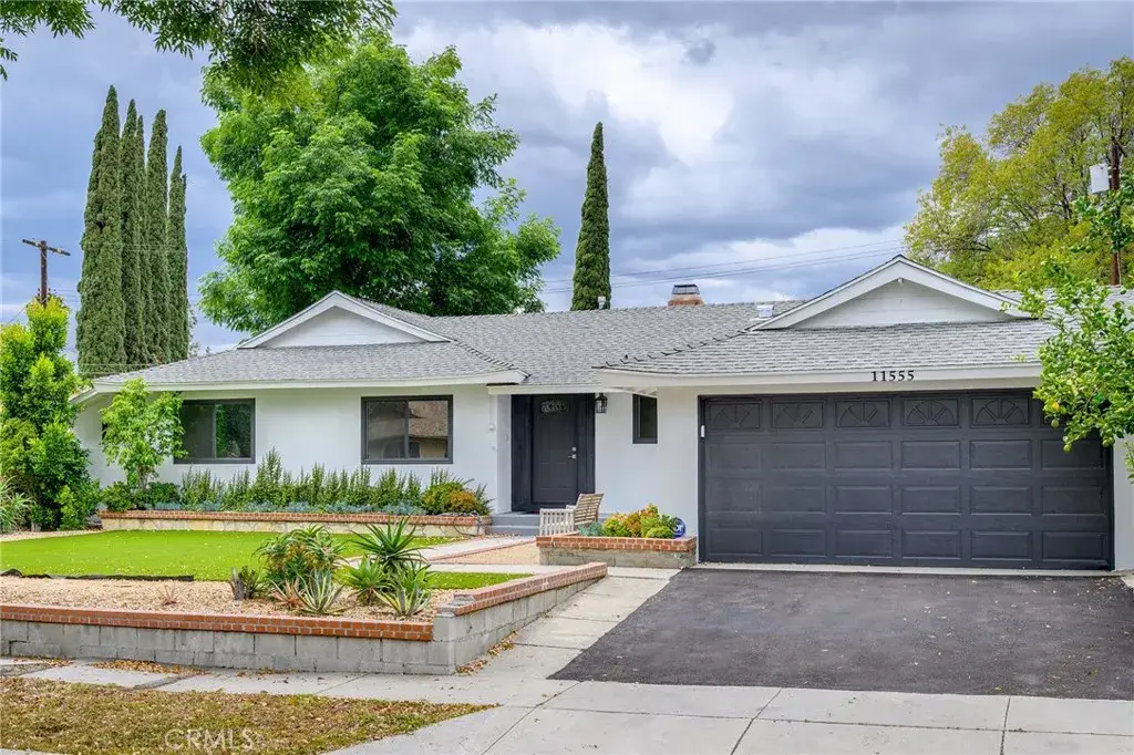 11555 Collett Ave, Granada Hills, CA 91344 - #1