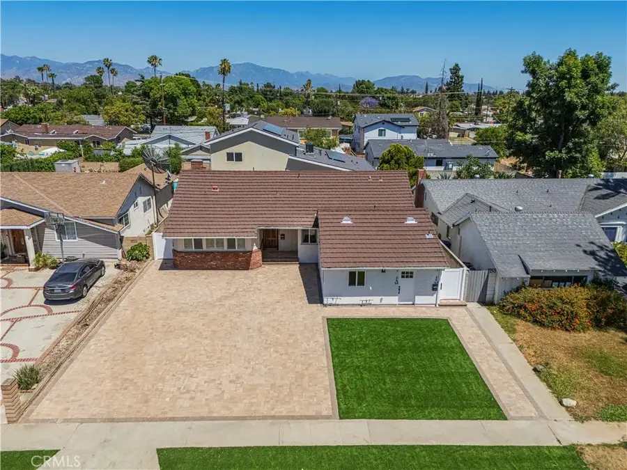 10024 Norwich Avenue, San Fernando Valley, CA 91345 - #2