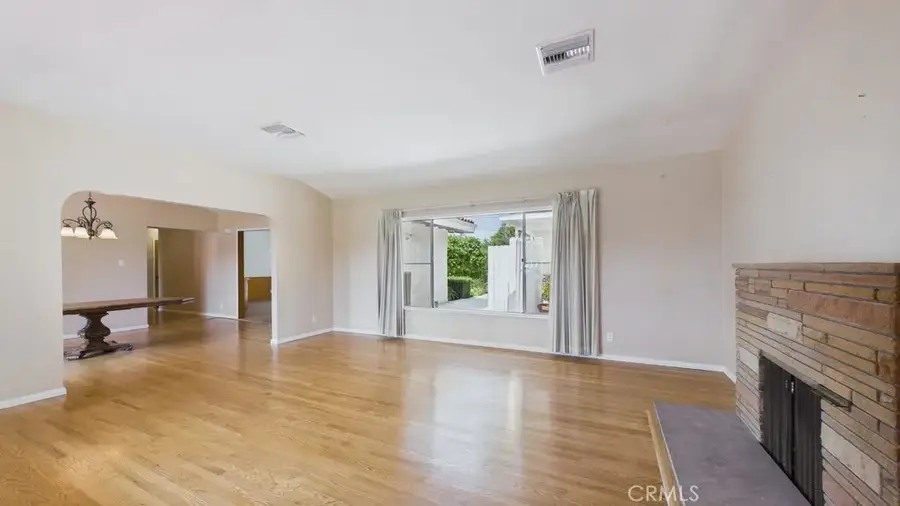 1633 Loma Crest Street, Glendale, CA 91205 - #3