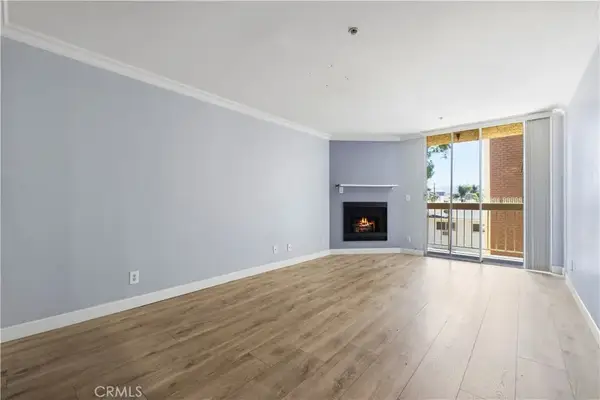 5143 Bakman Avenue #320, North Hollywood, CA 91601