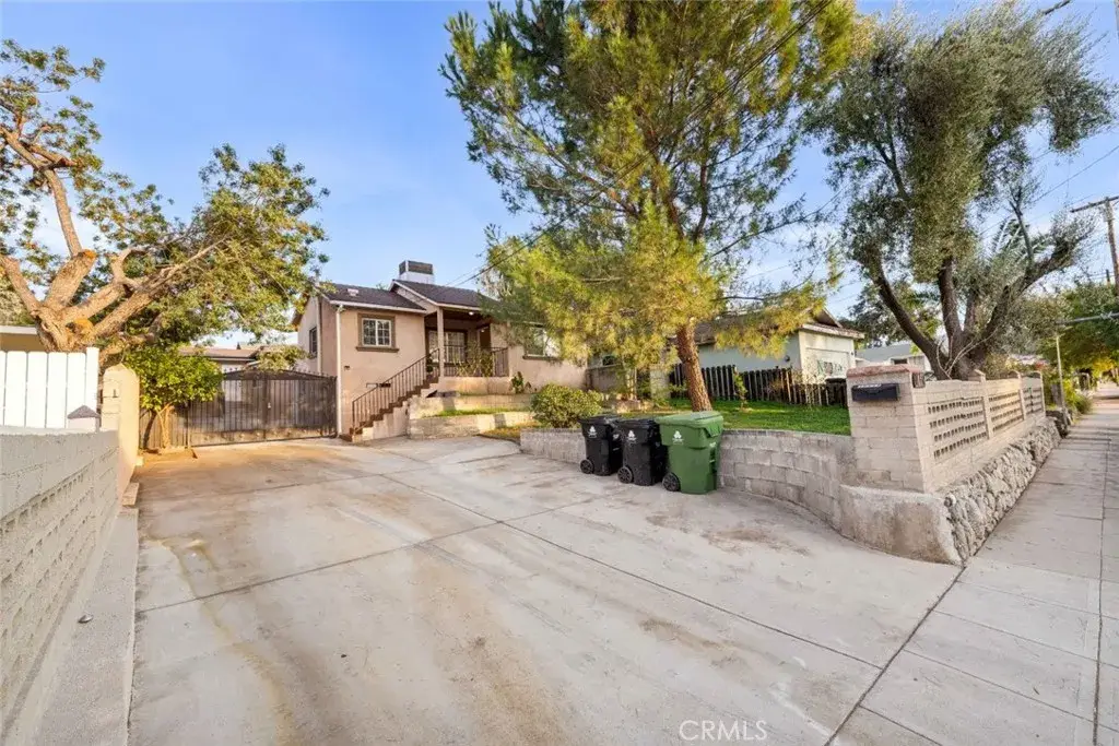 10554 Plainview, Tujunga, CA 91042 - #1