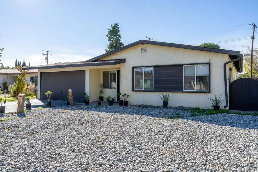 39543 Armfield Avenue, Palmdale, CA 93551 - #2