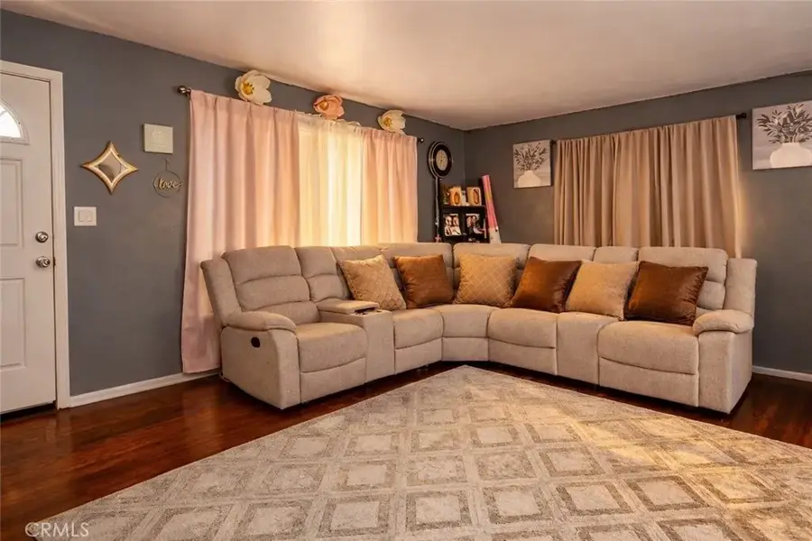 1017 W Avenue H8, Lancaster, CA 93534 - #2