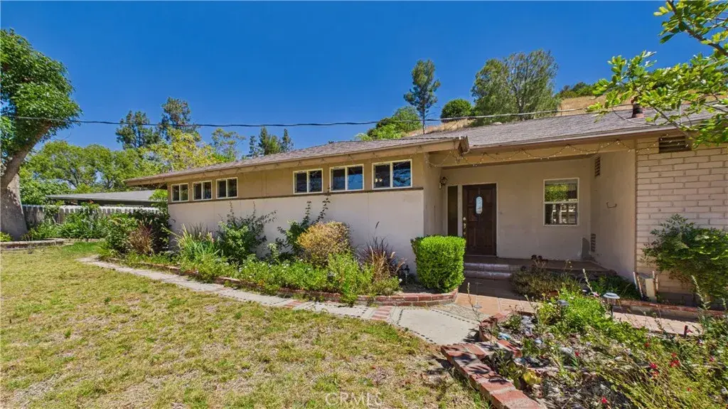 11246 Denivelle Place, Tujunga, CA 91042 - #1
