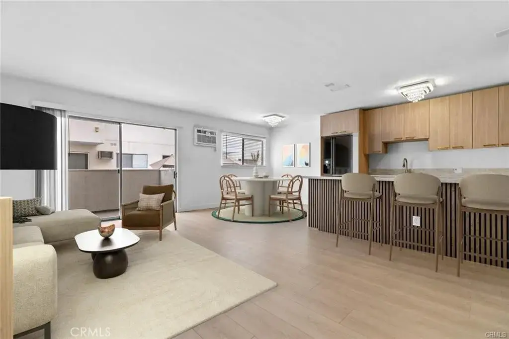 960 Larrabee #120, West Hollywood, CA 90069 - #1