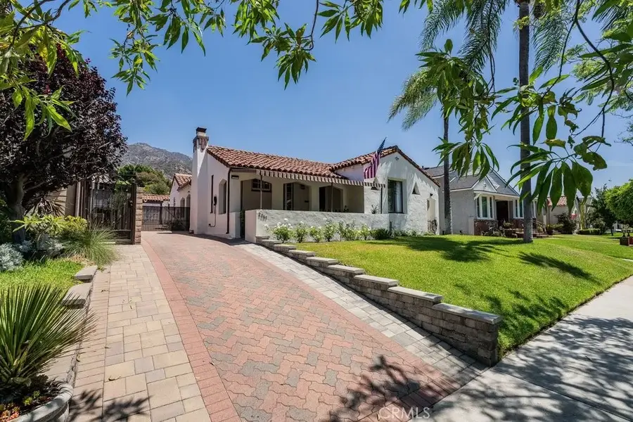 2061 Bellevue Drive, Glendale, CA 91201 - #2