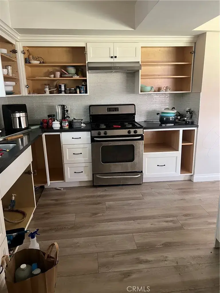 8673 Herrick Avenue, Sun Valley, CA 91352 - #3