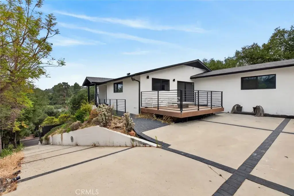 1433 El Rito, Glendale, CA 91208 - #1