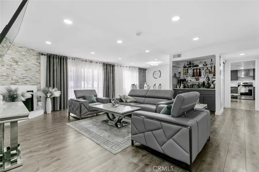 8801 Cedros Avenue #7, Panorama City, CA 91402 - #3