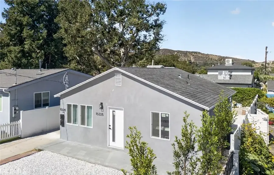 10335 Scoville Avenue, Sunland, CA 91040 - #3