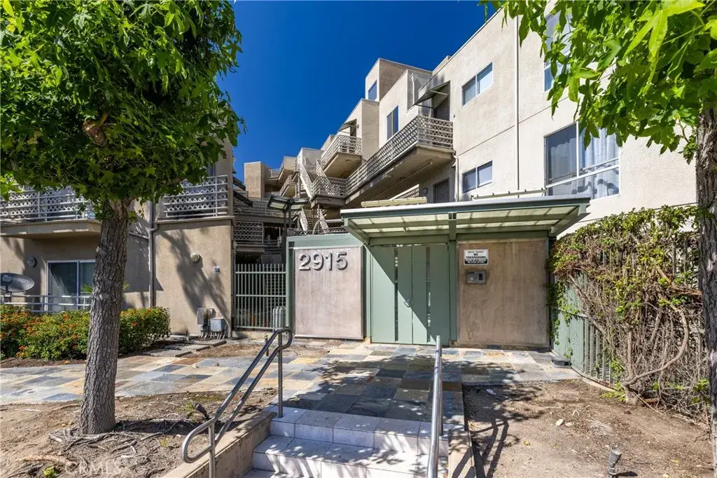 2915 Montrose Avenue #430, Glendale, CA 91214 - #1