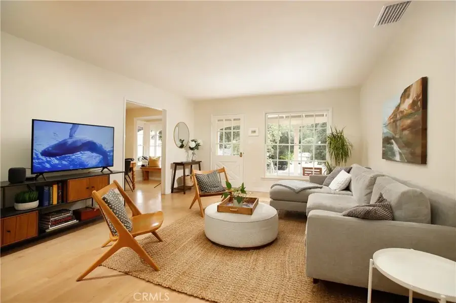 3213 Park Vista Drive, Glendale, CA 91214 - #2
