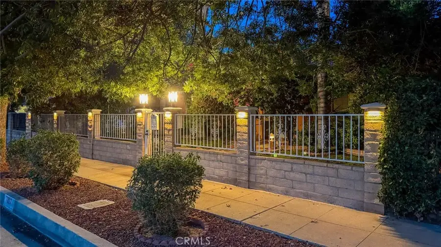 7827 Louise, Northridge, CA 91325 - #2
