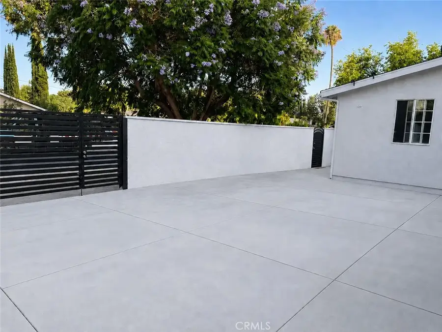19331 Lorne St., Reseda, CA 91335 - #2
