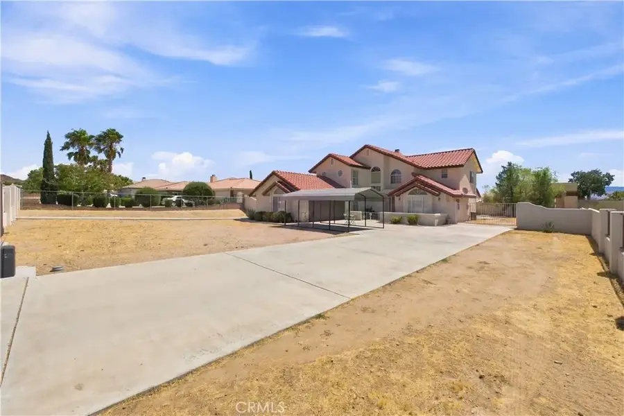 16239 Kamana Rd, Apple Valley, CA 92307 - #2