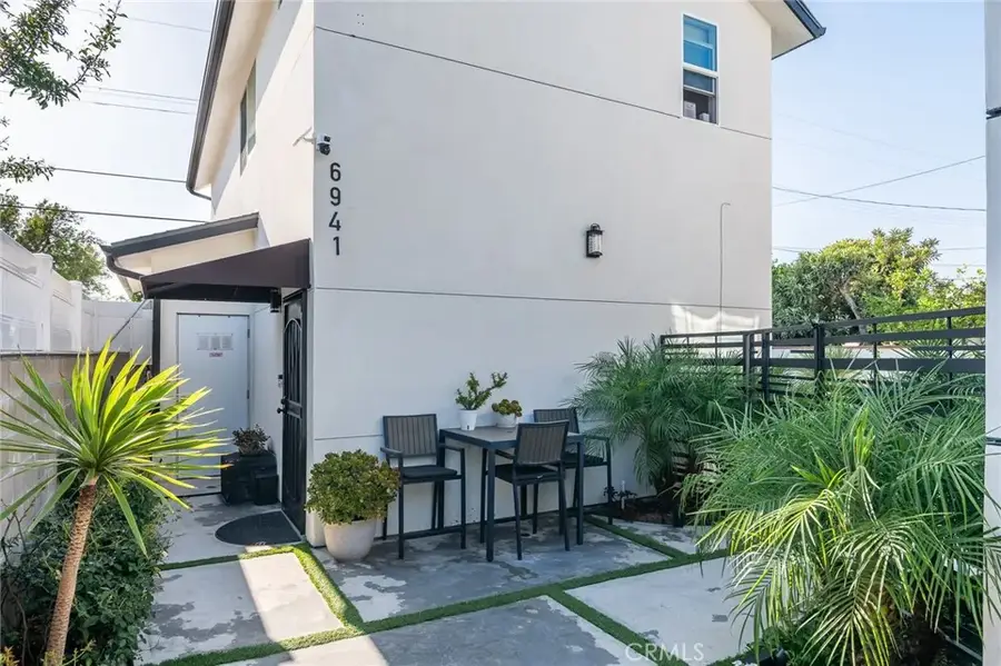 6943 Goodland Avenue, North Hollywood, CA 91605 - #3