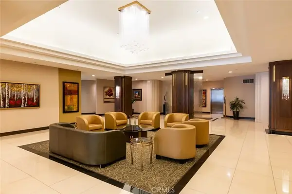 343 E Pioneer Drive #802, Glendale, CA 91203