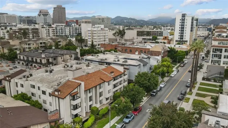 339 W Wilson #305, Glendale, CA 91203 - #2