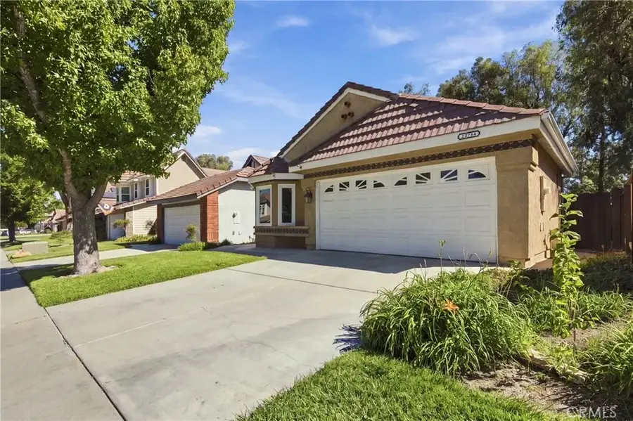 26764 Pamela Dr, Canyon Country, CA 91351 - #2