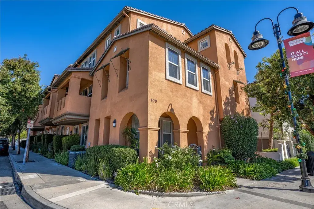 700 S San Fernando Boulevard, Burbank, CA 91502 - #1