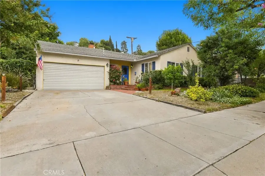 8001 Ellenbogen, Sunland, CA 91040 - #2
