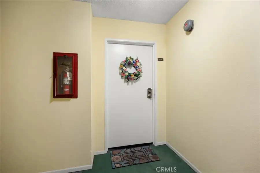 1422 Rock Glen Avenue #203, Glendale, CA 91205 - #3