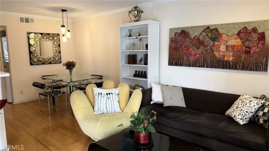 957 S Gramercy #203, Los Angeles, CA 90019 - #3