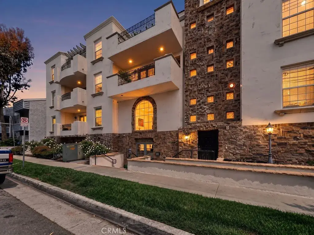 12407 Moorpark Street #104, Studio City, CA 91604 - #1