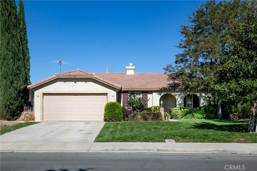 1519 W Avenue H1, Lancaster, CA 93534 - #1
