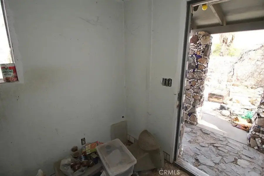 1233 Desert Drive, Needles, CA 92363 - #3