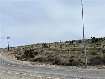 8450 Hwy 138, Phelan, CA 92371