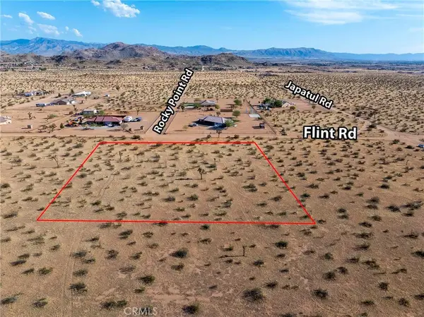 1234 Flint, Apple Valley, CA 92307