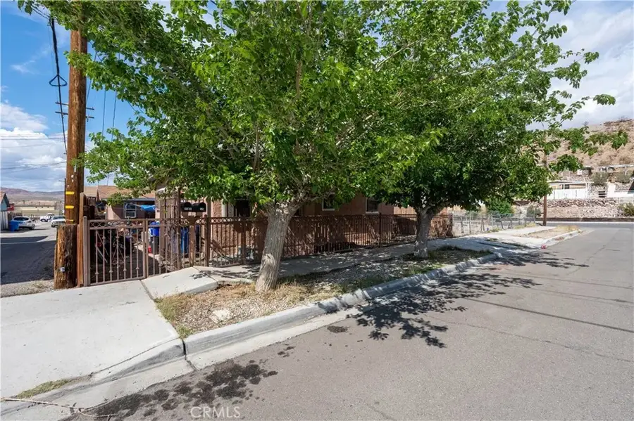 113 E White Street, Barstow, CA 92311 - Image #3