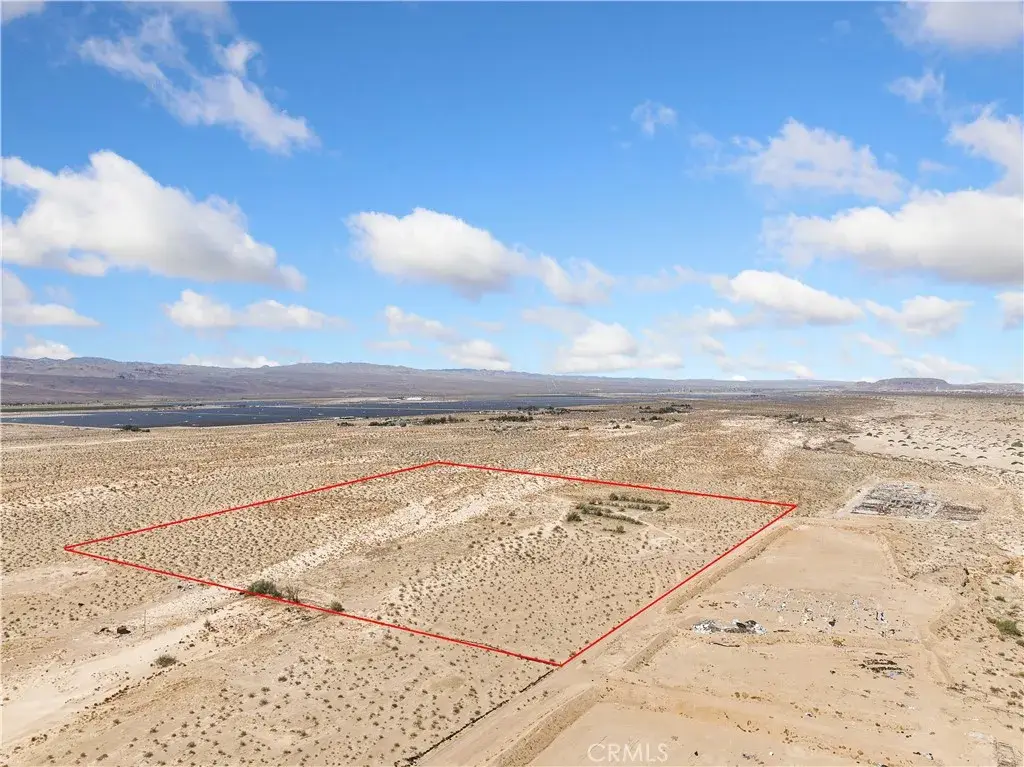 1 Bedford Dr, Newberry Springs, CA 92365 - #1