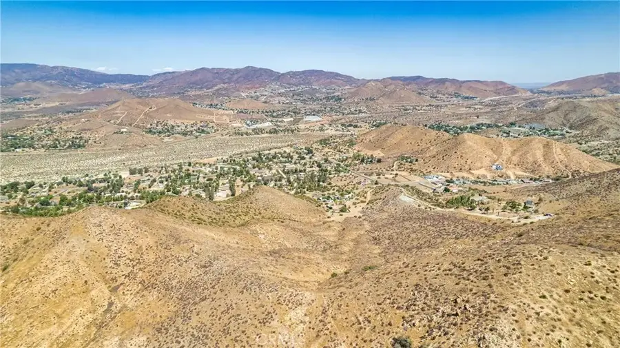 6 Vic Calmgarden, Acton, CA 93510 - #2