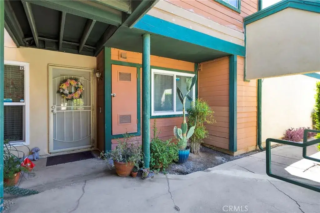 2660 Twain Dr #15, San Bernardino, CA 92407 - Image #1