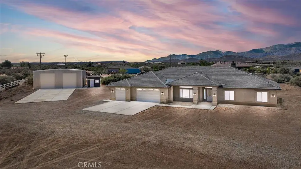 8482 Tumbleweed Road, Phelan, CA 92371 - Image #1