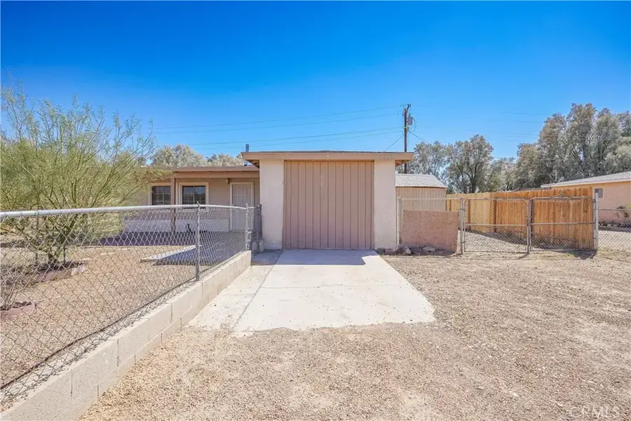 25587 Jade Road, Barstow, CA 92311 - Image #2