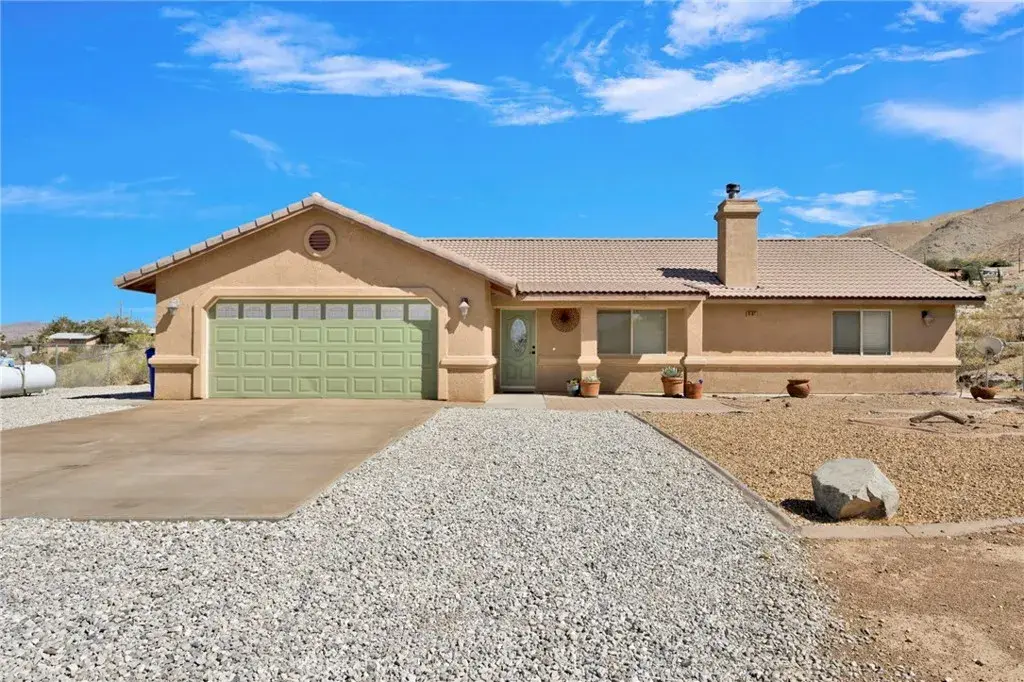 9191 Nambe Road, Apple Valley, CA 92308 - Image #1